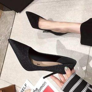 ( Có size 40 ) giày cao gót nữ búp bê bít gót cao 8cm nhũ trơn Đen ( Chân bé lùi size ) (20)