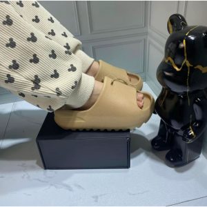 Dép bánh mì 5 màu giá sỉ dành cho cả nam nữ hot lắm nha