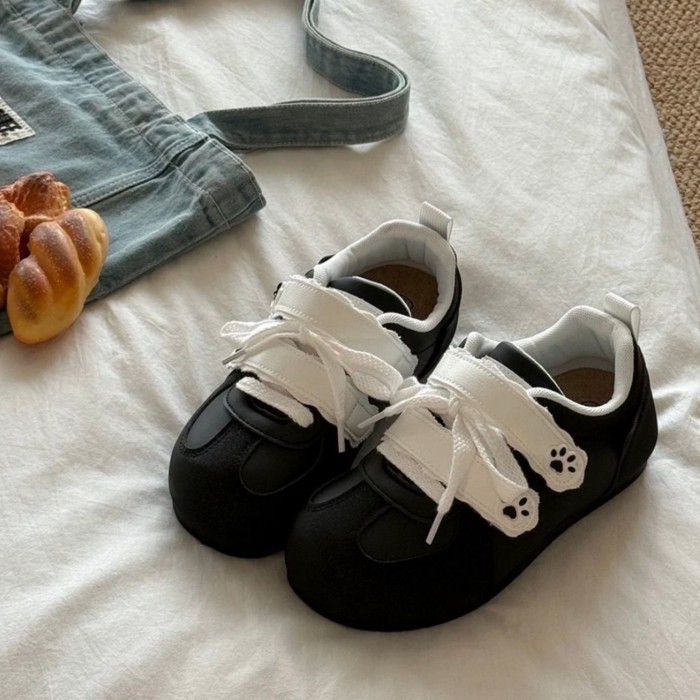 Giày Huấn Luyện Đạo Đức Móng Vuốt Mèo Cho Nữ Xuân Hè Velcro Đa Năng Sinh Viên Hàng Ngày Đế Bằng Già